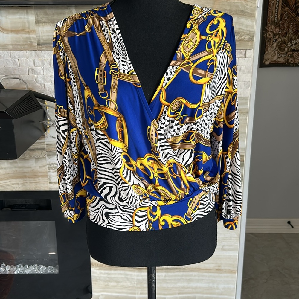 Yoyo 5 Womens Snug Fit Waist Band Top. Size‎ L (430)